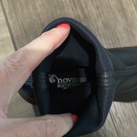 NOVACAS Talia Stretch Vegan Leather Bootie In Black | Size 41/10 - Picture 10 of 15
